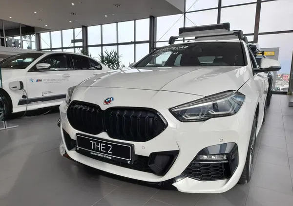 samochody osobowe BMW Seria 2 cena 164700 przebieg: 8000, rok produkcji 2022 z Siechnice